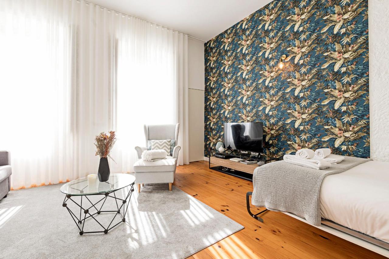 Lovelystay - Cativo Studio Downtown By Metro Station Porto Exterior foto