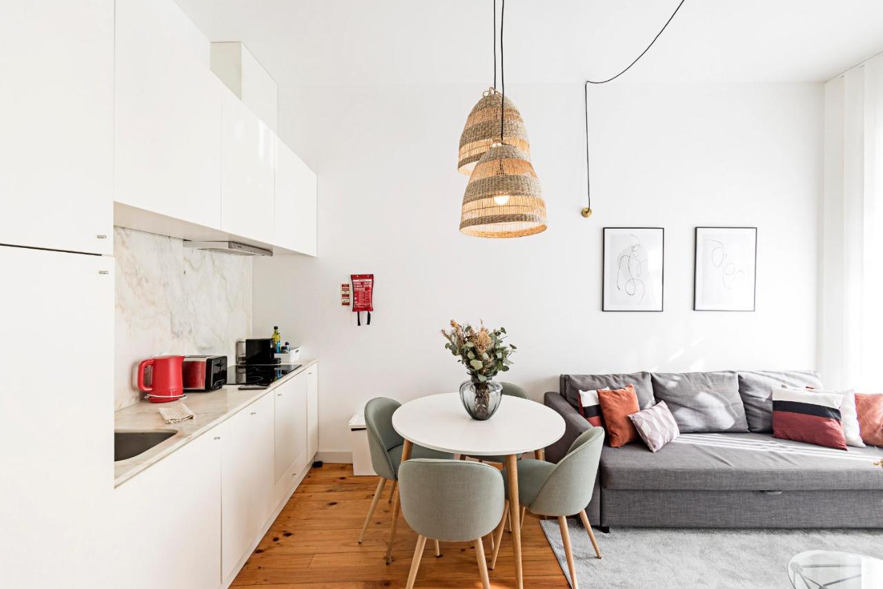 Lovelystay - Cativo Studio Downtown By Metro Station Porto Exterior foto