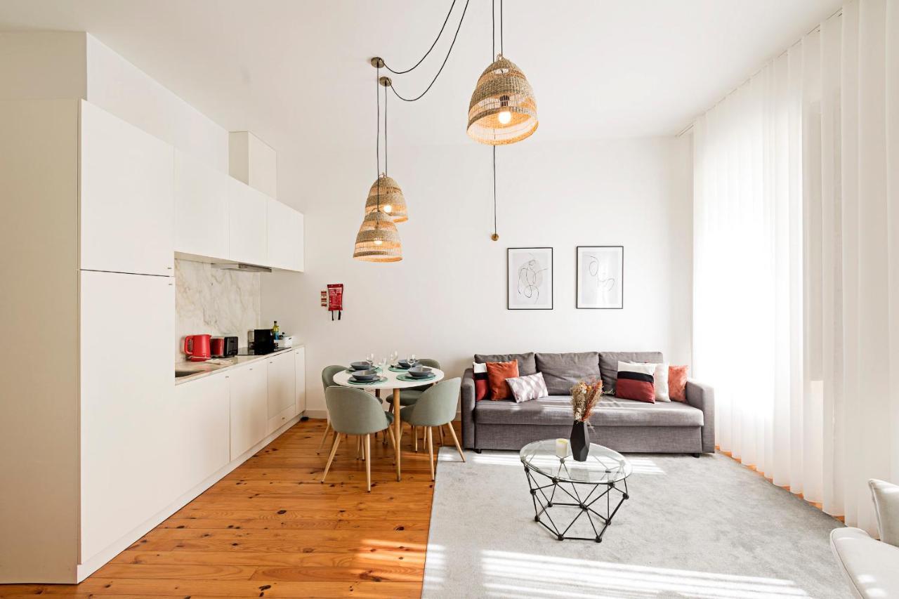 Lovelystay - Cativo Studio Downtown By Metro Station Porto Exterior foto
